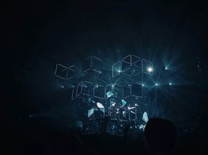 cubes-on-dark-bg